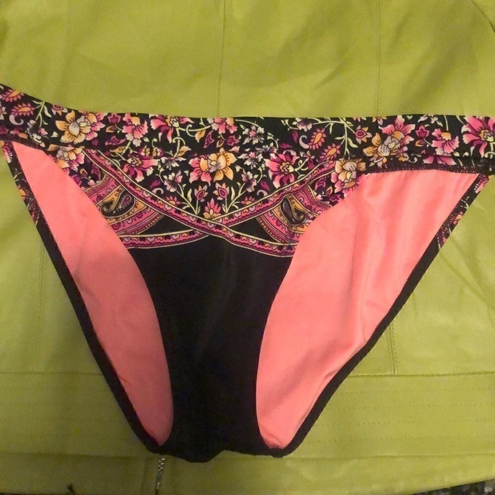 Victoria Secret black pink floral med bikini swimwear